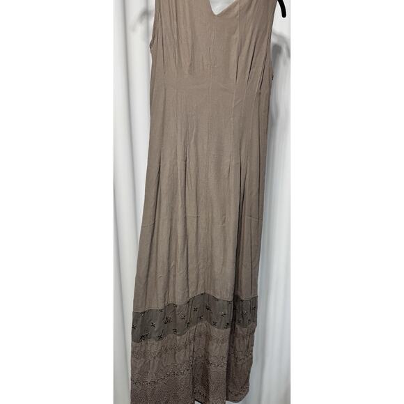 Johnny Was Beige Embroidered Overlay Maxi Dress Size Small Sleeveless - Picture 4 of 7
